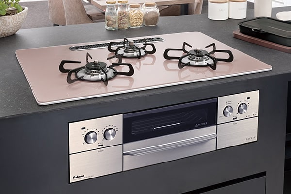 本体の固定・配管の接続